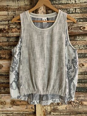 Akemi & Kin Anthropologie Marietta Sleeveless Cocoon Snakeskin Blouse, EUC, M